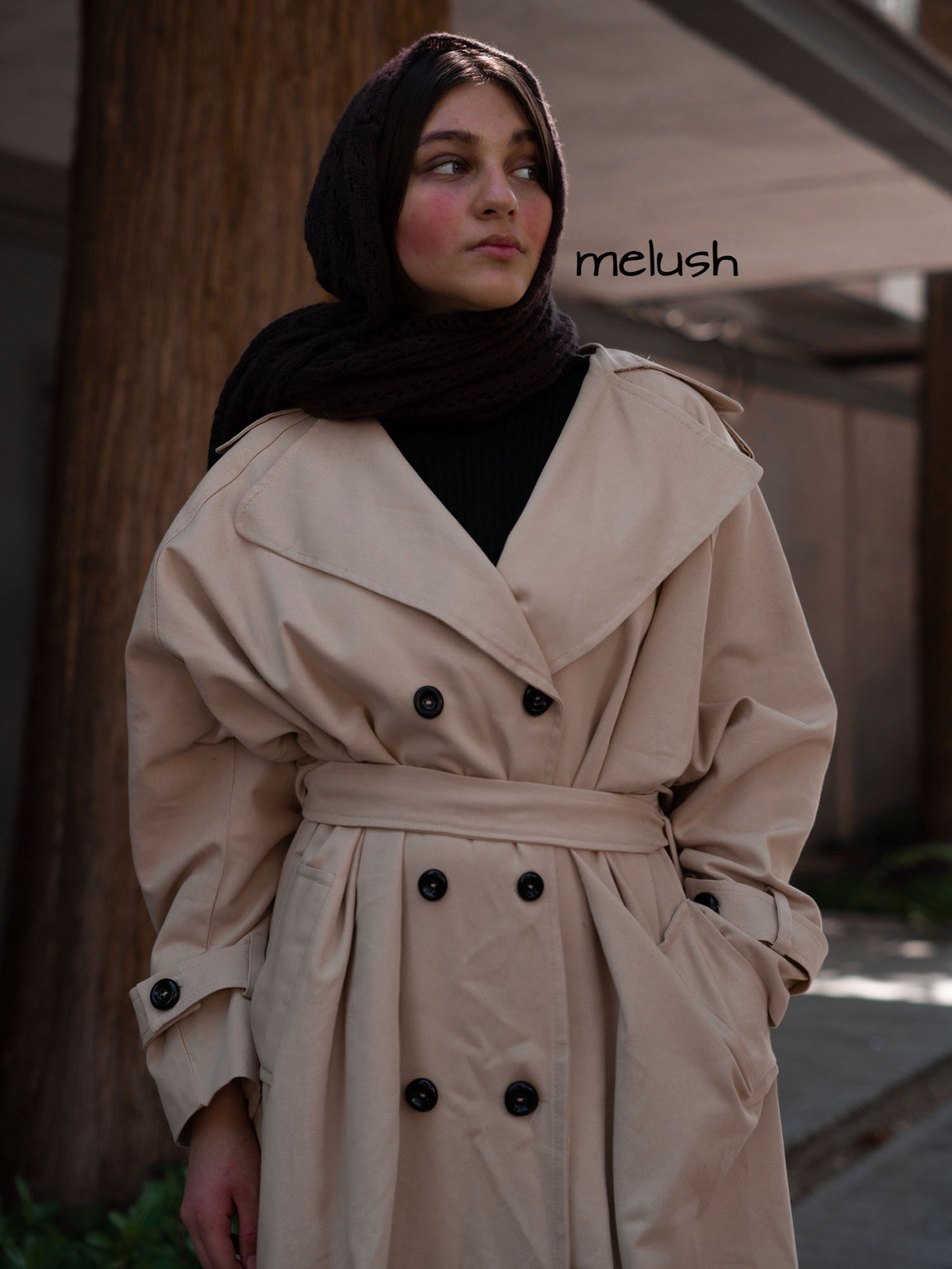 ترنچ کت لورا